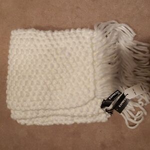 Express Hand Knit Scarf White